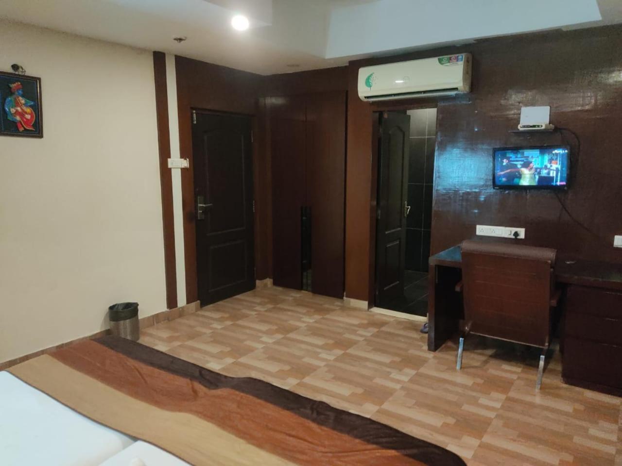 Hotel Ambassador Chocolate Inn Kalyani Exterior photo